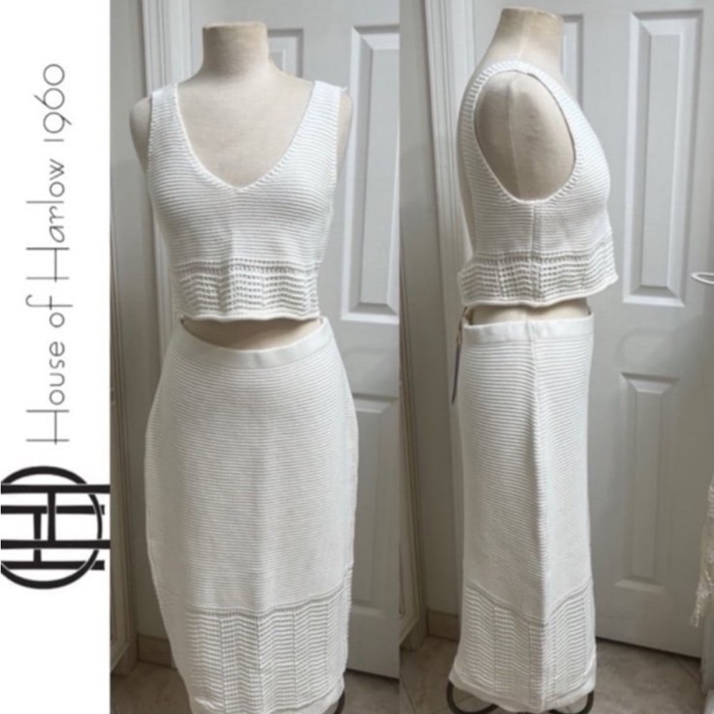 House of Harlow 1960 two piece set. Top and bottom Color is like an off white .